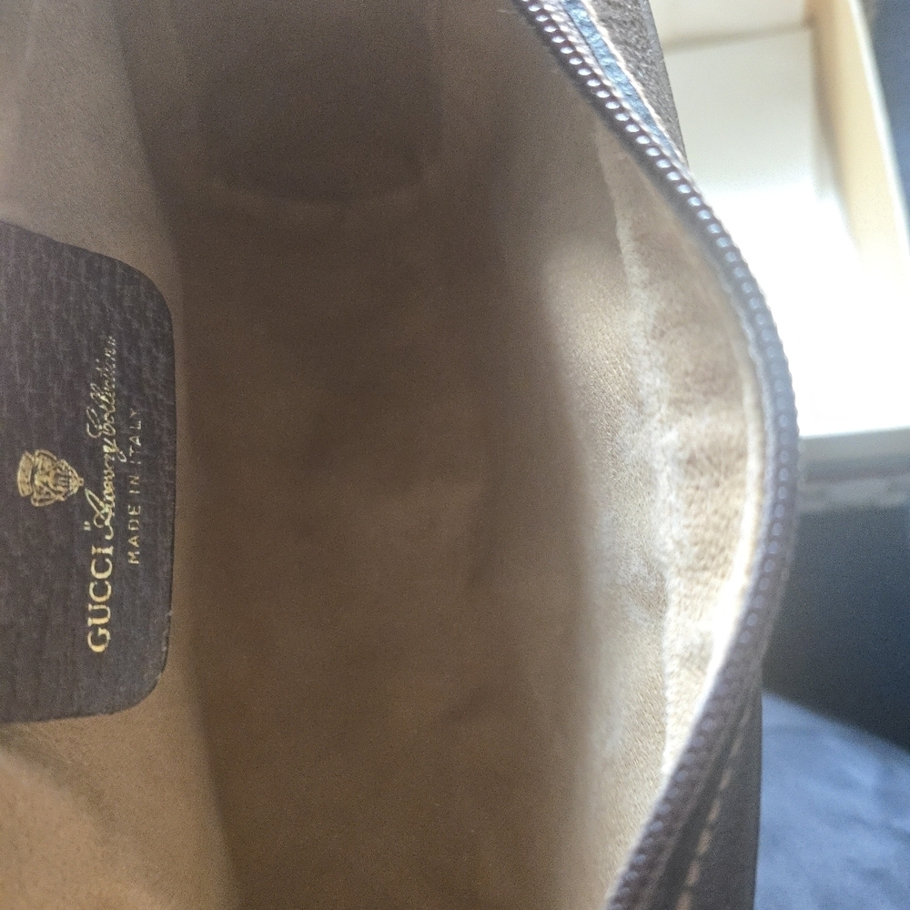 Gucci Vintage EUC Pouch Bag - Picture 3 of 16